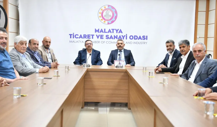 Başkan Bakan, MTSO Başkanı ve Yönetimiyle Bir Araya Geldi