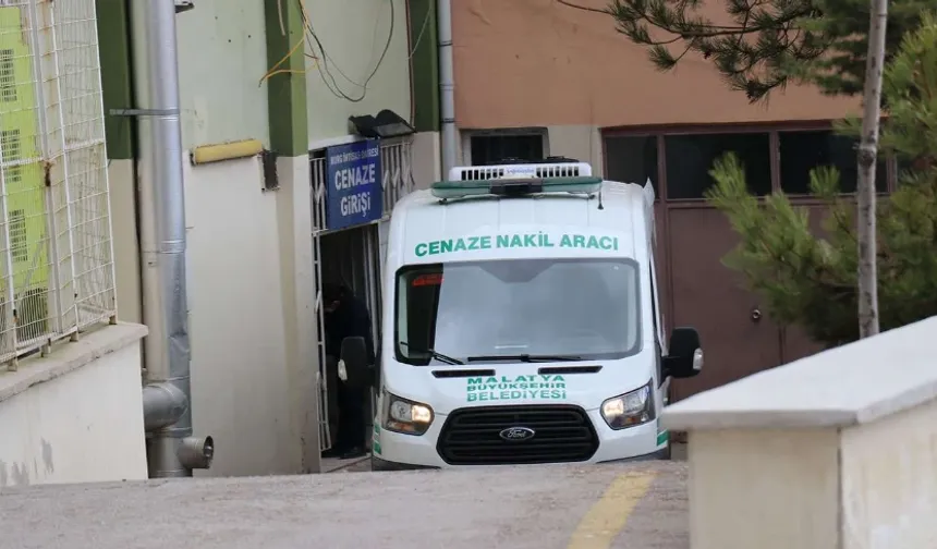 Yaşlı adam evinde ölü bulundu