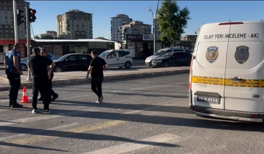 Yaya geçidinde otomobilin çarptığı kadın hayatını kaybetti
